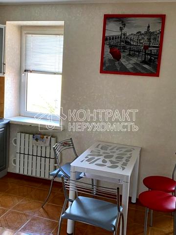 Героїв Харкова просп. (Московський), 64а