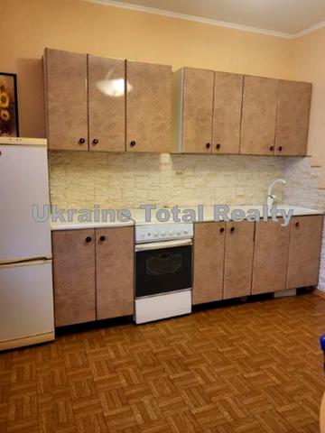 Вишняківська вул., 19/19