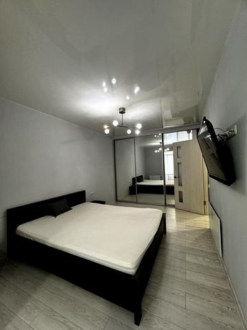 Хлібна вул., 25