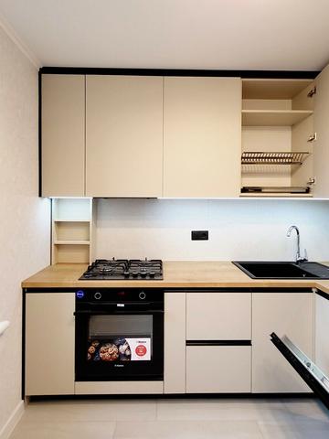 Келецька вул., 105