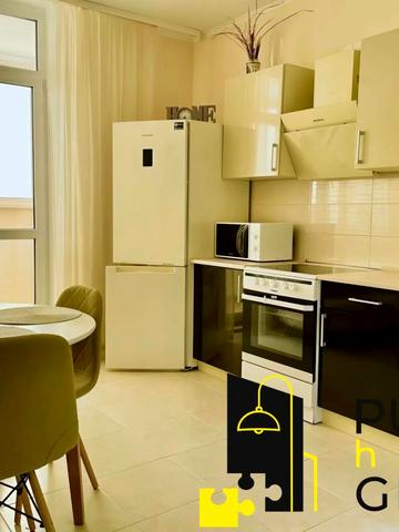 Воскресенська вул., 16