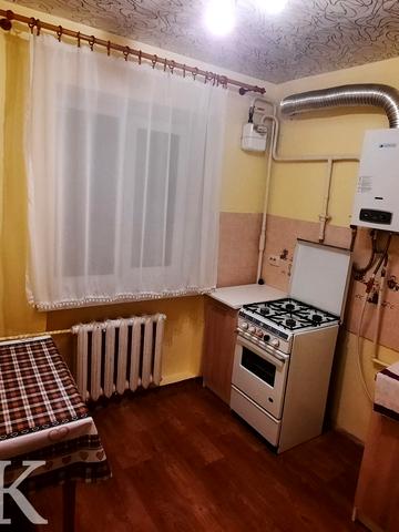 Президента Грушевського просп., 9а