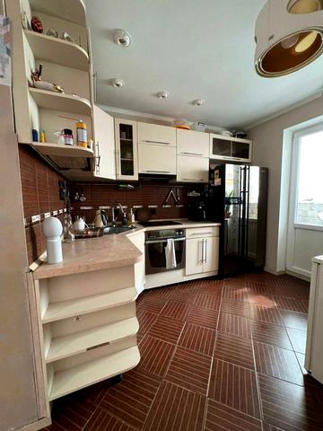 Печерська вул., 6