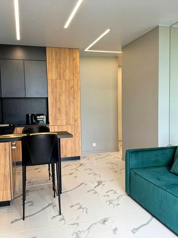 Нижньоключова вул., 14