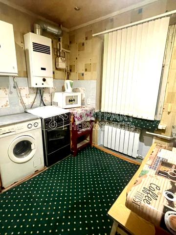 Сумгаїтська вул., 5