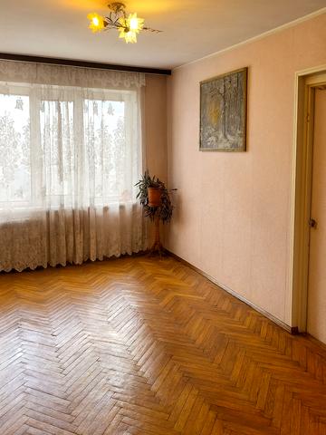 Миропільська вул., 3