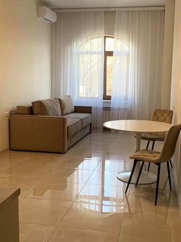 Онілової пров., 18