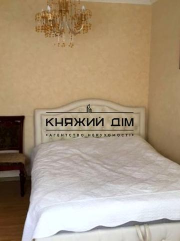 Братства Тарасівців вул. (Декабристів), 9