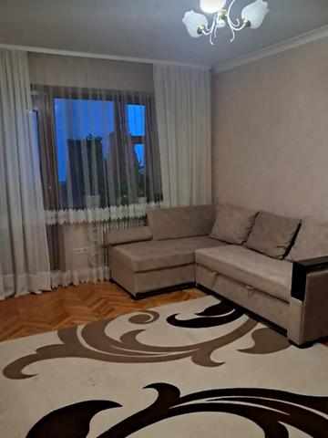 Київська вул., 9