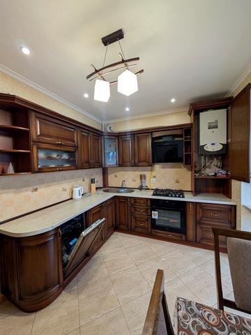 Вовчинецька вул., 219а