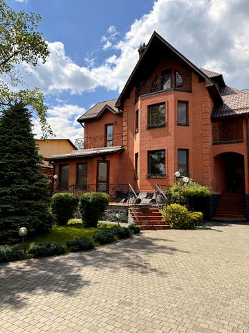 Каменярів вул.