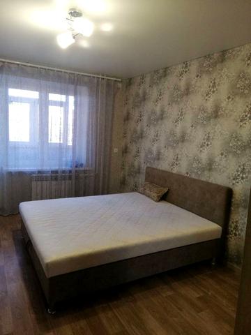 Богдана Хмельницького просп. (Героїв Сталінграда), 24а