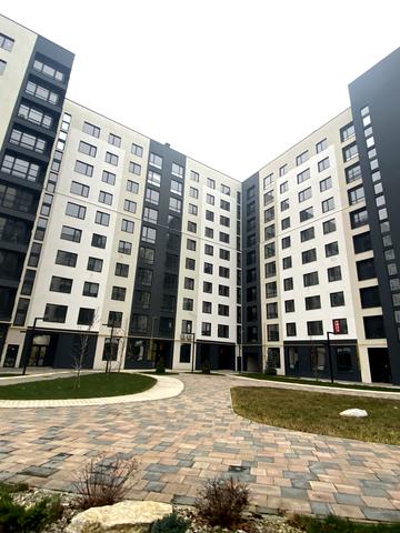 Івана Кожедуба вул., (Будинок 1)