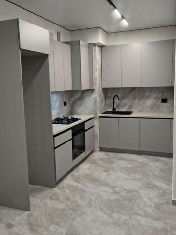 Садова вул., 77 к1