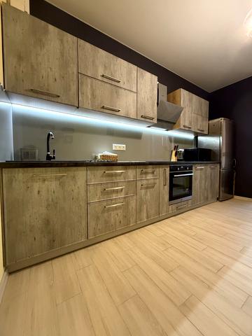 Каховська вул., 58