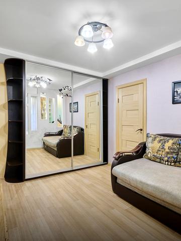 Мрії вул. (Академіка Туполєва), 4