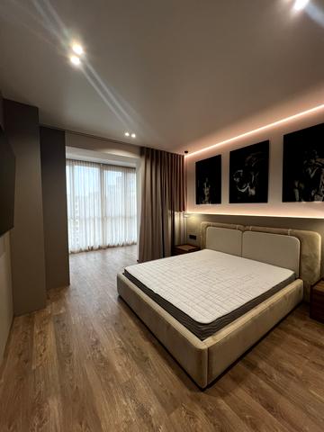 Рівненська вул., 25-Є