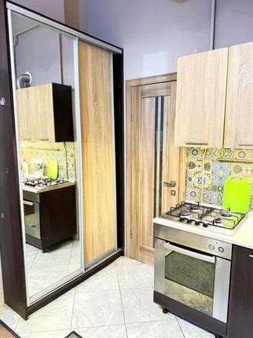 Олександра Духновича вул., 11