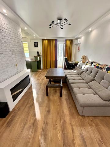 Морехідна вул., 9