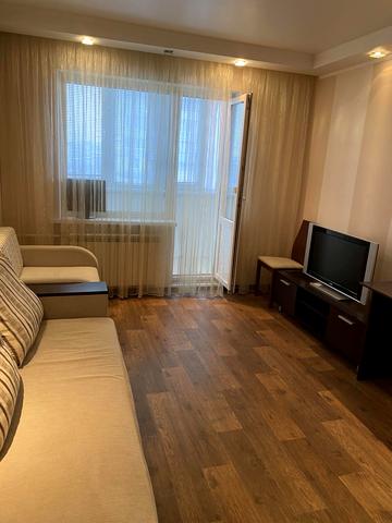 Феодосійська вул., 48/52