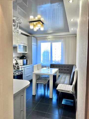 Парусний пров., 12