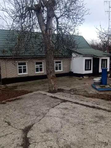 Михайла Комарова вул., 5