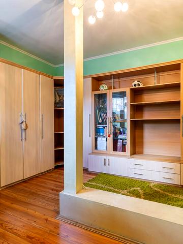 Академіка Володимира Гнатюка вул. (), 3