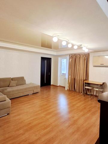 Велика Васильківська вул. (Червоноармійська), 85-87