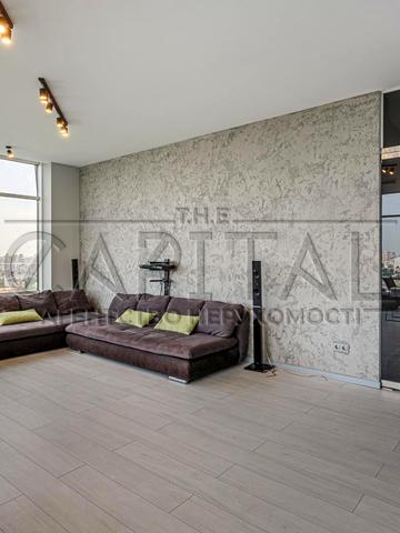 Авіаконструктора Антонова вул., 2-Б