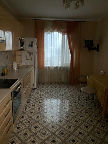Миколи Бажана просп., 36