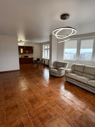 Левка Лукяненка вул. (Маршала Тимошенка), 21к2