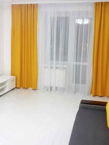 Коновальця вул., 19