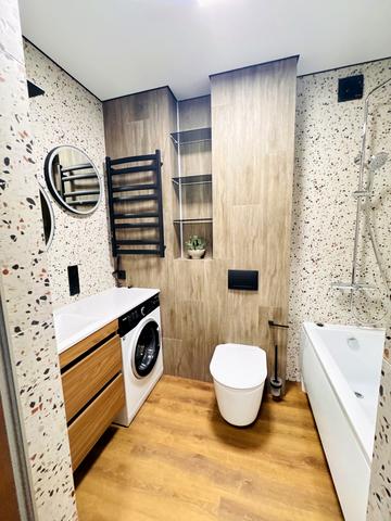 Героїв Небесної Сотні просп., 16/28