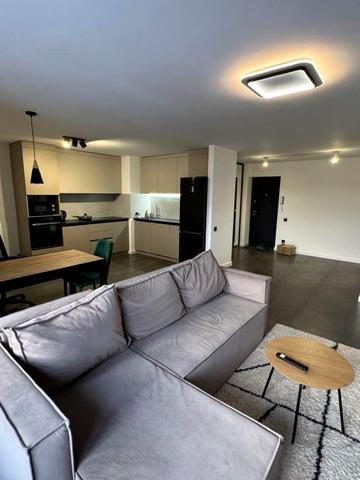 Іллі Мечникова вул., 16г