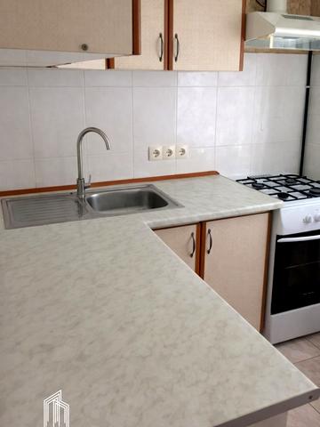 Дегтярівська вул., 28