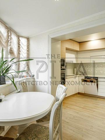 Петра Григоренка просп., 13