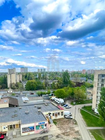 Підлісна вул., 6