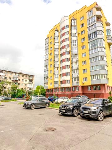 Юліана Матвійчука вул. (), 141