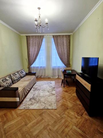 Михайла Коцюбинського вул., 18