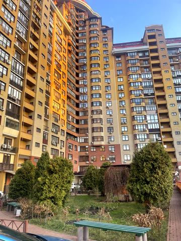 Євгена Коновальця вул. (Щорса), 32-Б