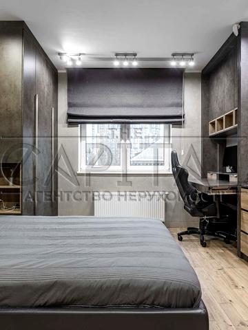 Василя Тютюнника вул. (Анрі Барбюса), 53