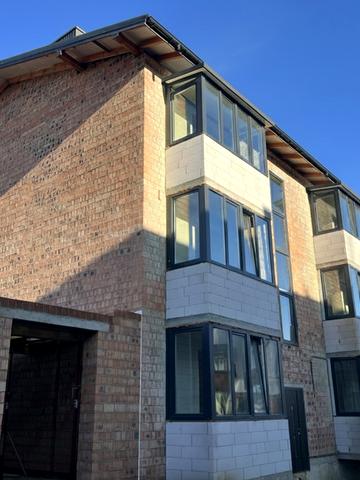 Тараса Шевченка вул., (Будинок 1)