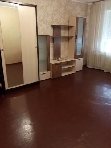 Лазурна вул., 32