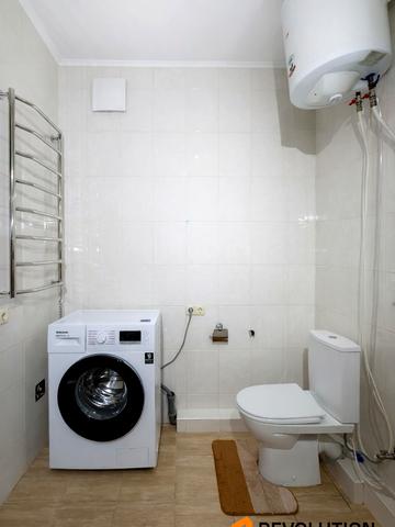 Любомира Гузара просп. (Космонавта Комарова), 26