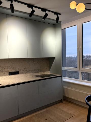 Салютна вул., 2к9