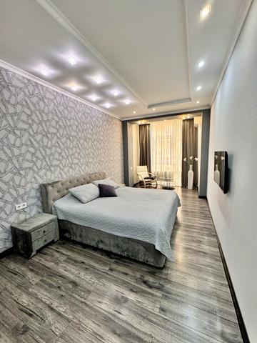 Аркадійське плато вул. (Гагаринське плато), 5б