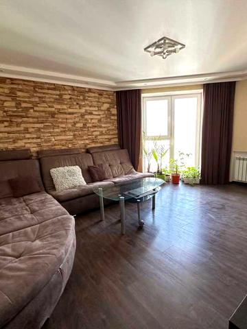 Володимира Івасюка вул. (Головка), 19