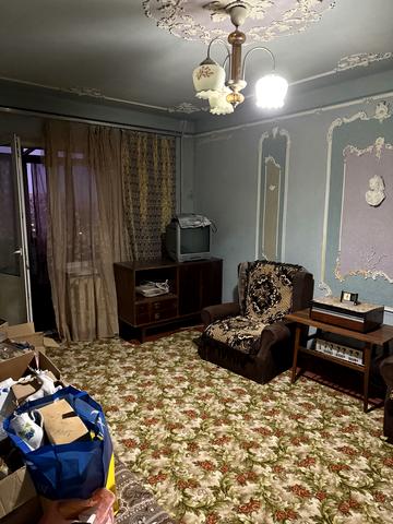 Лісовий просп., 11