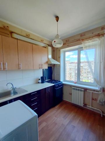 Йорданська вул. (Лайоша Гавро), 4