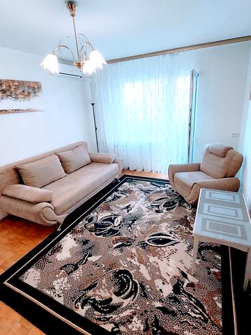 Автозаводська вул., 81